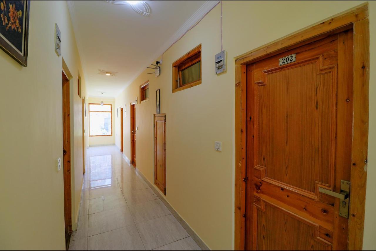 Fabhotel Mai Vrindavan Manāli Exteriör bild